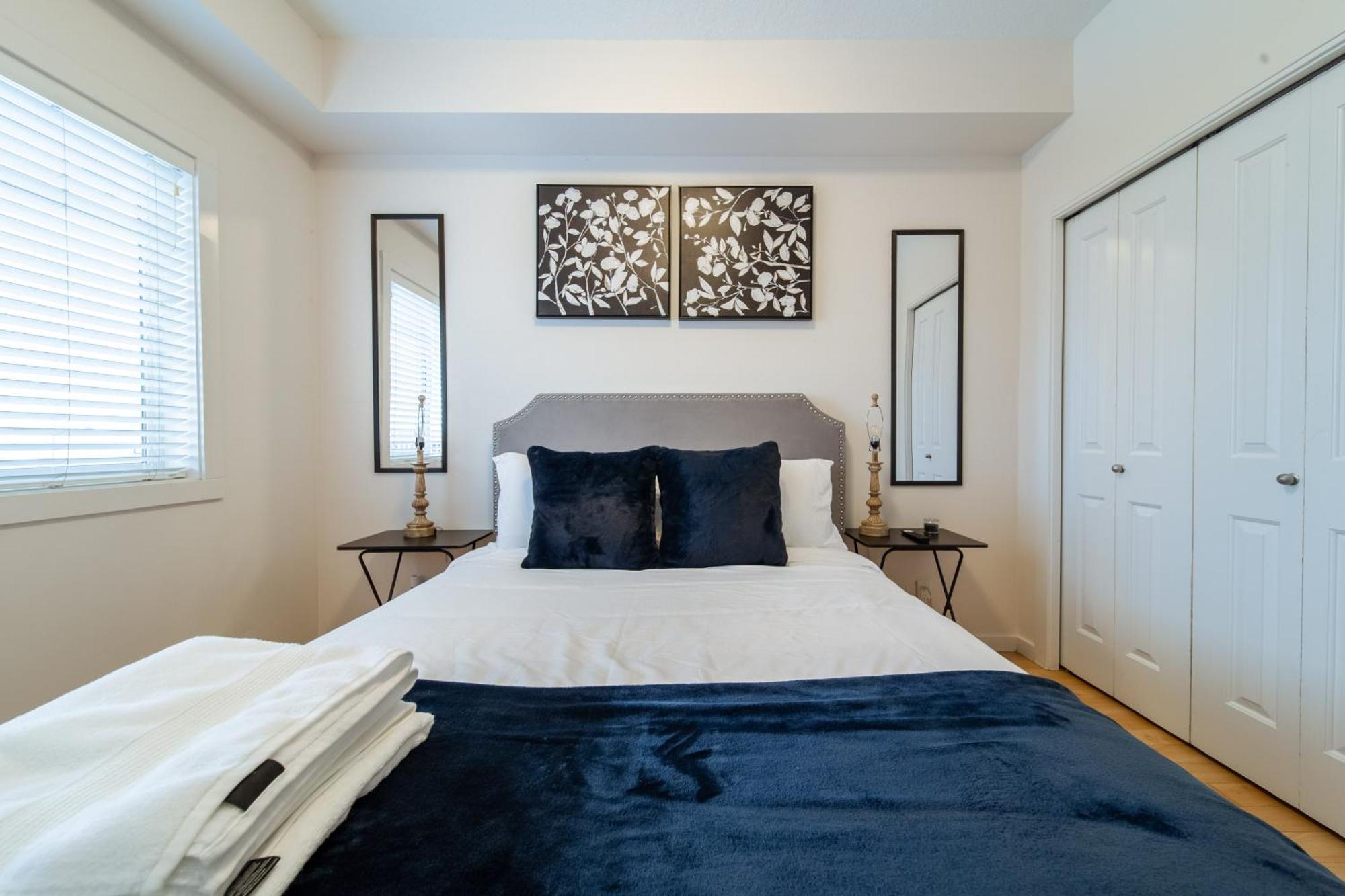 Apartment 2bed High Rise Luxury Eaux Claires Edmonton