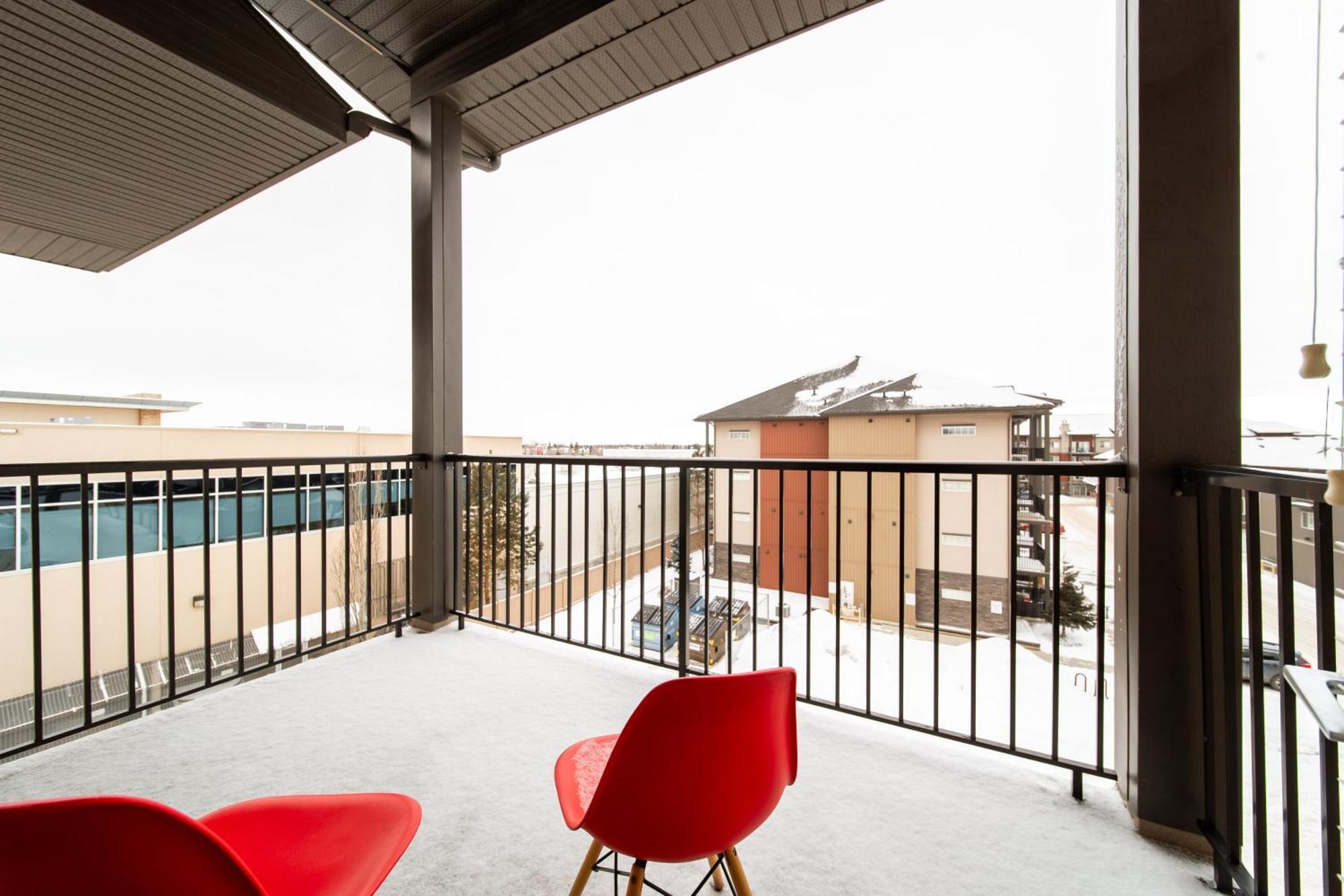 2bed High Rise Luxury Eaux Claires *