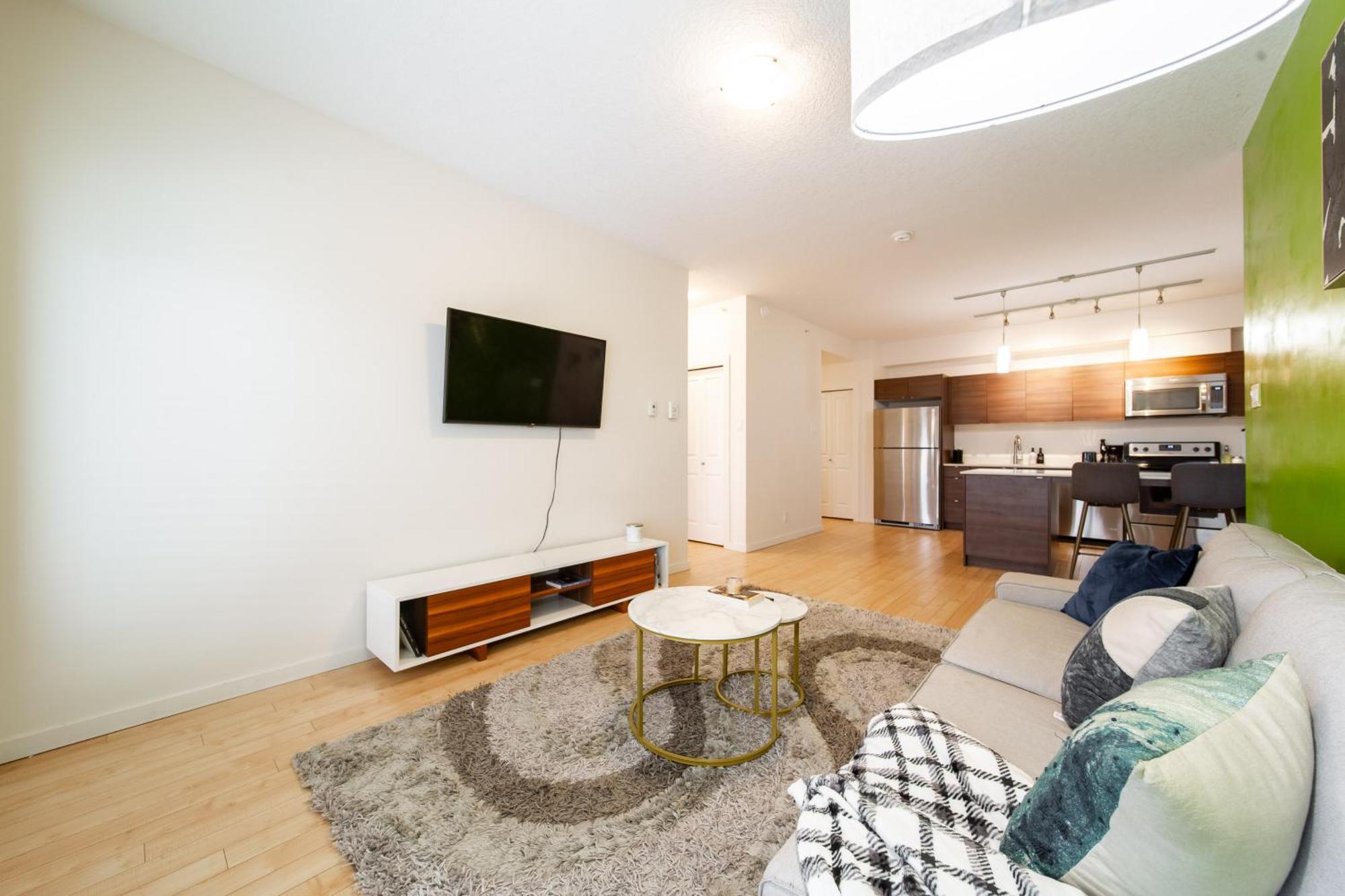 2bed High Rise Luxury Eaux Claires Apartment *
